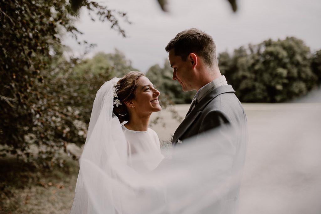 Publication sur le blog de Madame C du mariage de Marie & Geoffroy à L’abbaye Notre Dame de Bonport en Normandie.